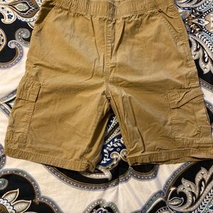 16 Husky Cargo Shorts